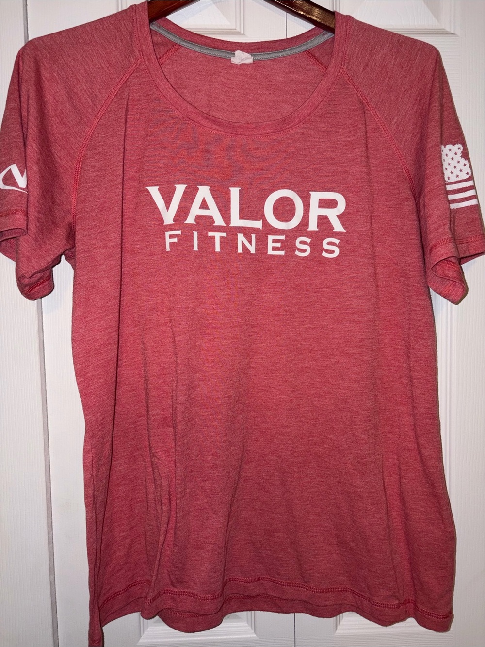 Valor Fitness 12 Strong Women’s XL Heather Red Performance Workout T-Shirt